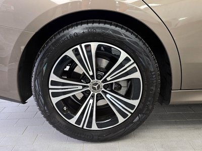 MERCEDES-BENZ E-CLASS - 6