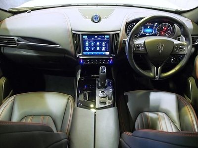 MASERATI LEVANTE - 6