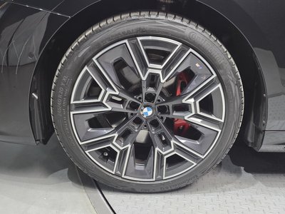 2025 BMW 5 SERIES 照片 6