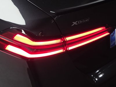 2025 BMW 5 SERIES 照片 10