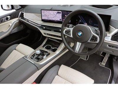 BMW X7 - 6
