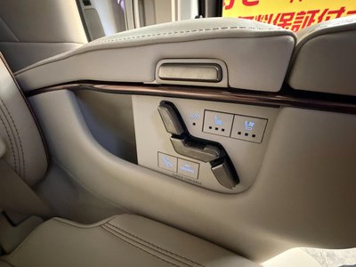 صورة مصغرة 28 لـ 2024 Lexus LM