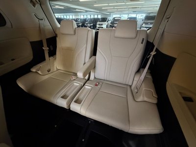 صورة مصغرة 15 لـ 2024 Lexus LM
