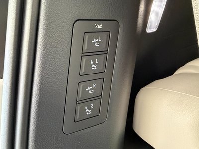 صورة مصغرة 29 لـ 2024 Lexus LM