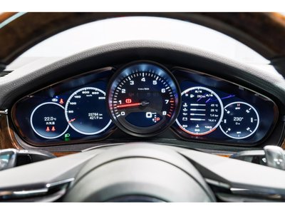 PORSCHE PANAMERA - 6