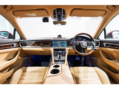 PORSCHE PANAMERA - 9