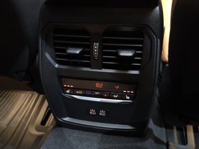 2024 BMW I4 缩略图 25