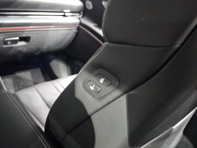2020 Genesis GV80 — миниатюра 29
