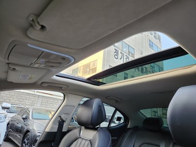 2020 Genesis THE NEW G70 — миниатюра 14