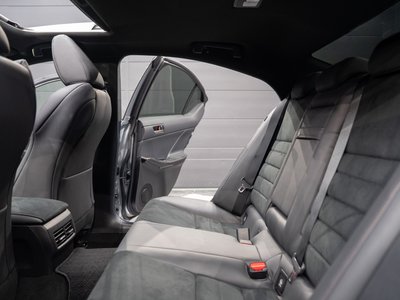 صورة مصغرة 46 لـ 2023 Lexus IS