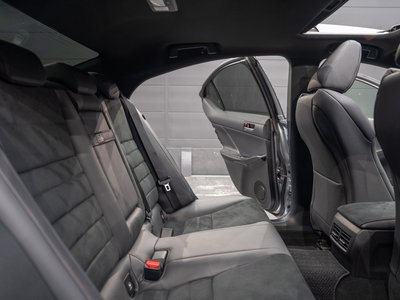 صورة مصغرة 44 لـ 2023 Lexus IS