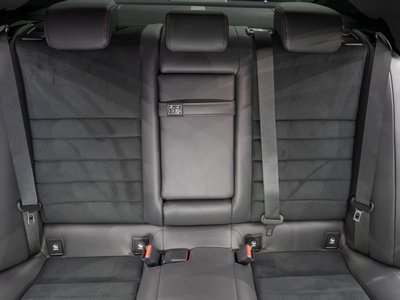 صورة مصغرة 43 لـ 2023 Lexus IS