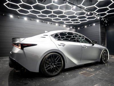 صورة مصغرة 30 لـ 2023 Lexus IS