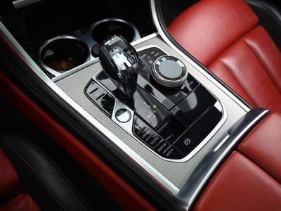2021 BMW 8 SERIES — фото 9