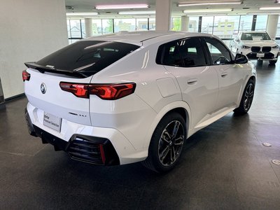 2025 BMW X2 thumbnail 12