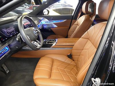 BMW I7 - 10