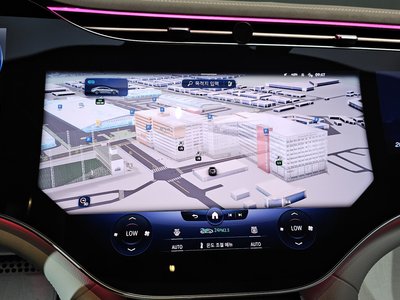2022 Mercedes-BENZ EQS — миниатюра 18
