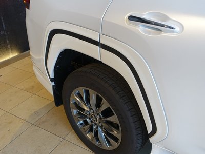 صورة مصغرة 38 لـ 2024 Toyota LAND CRUISER 300