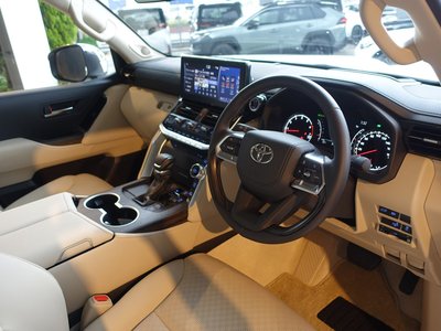 صورة مصغرة 64 لـ 2024 Toyota LAND CRUISER 300