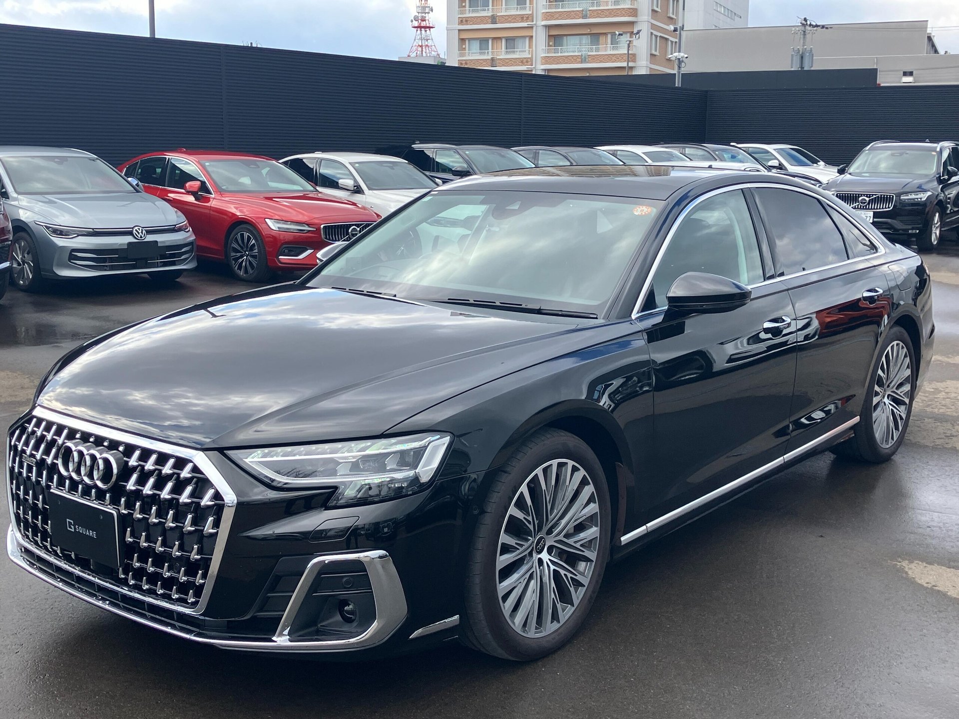 AUDI A8 - View 1