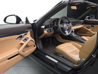 صورة 10 لـ 2019 Porsche 911