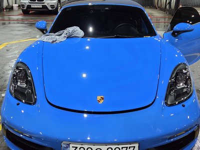 2021 Porsche 718 照片 2
