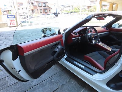 PORSCHE 718 SPYDER - 10