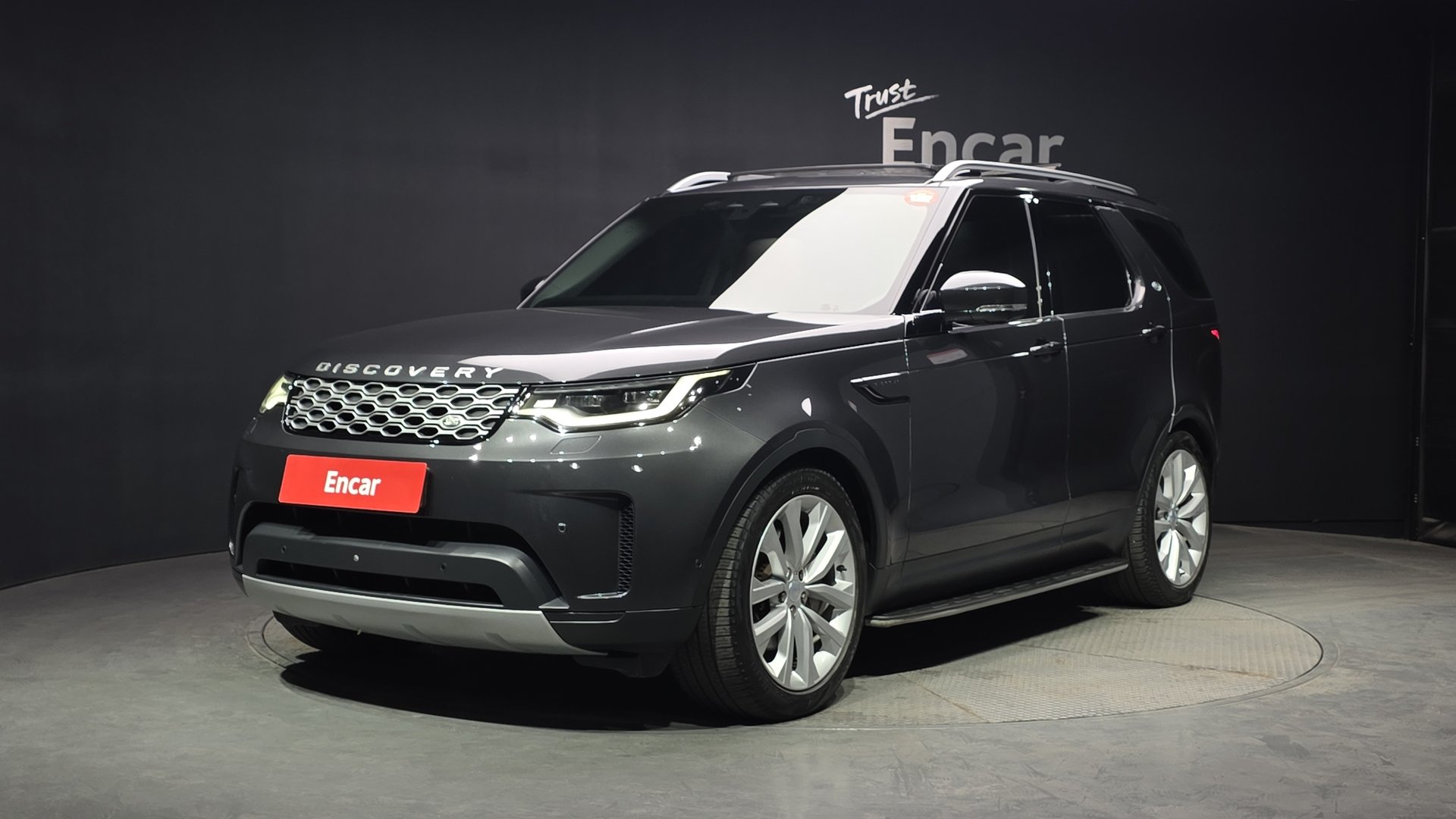 LAND ROVER DISCOVERY - View 1