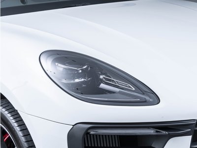 PORSCHE MACAN - 9