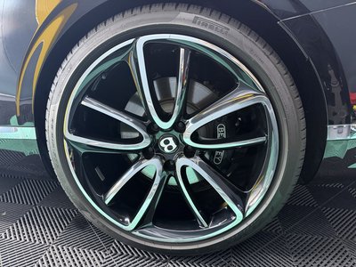 صورة 9 لـ 2020 Bentley CONTINENTAL