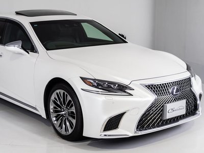 LEXUS LS - 7
