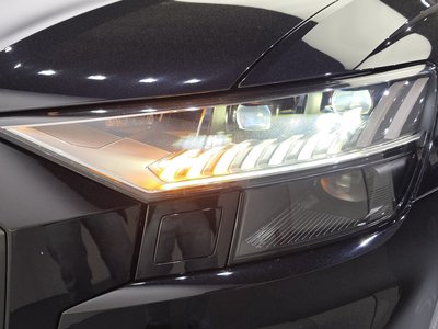 AUDI Q8 - 9