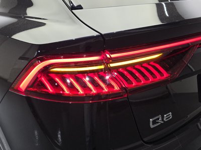 AUDI Q8 - 10