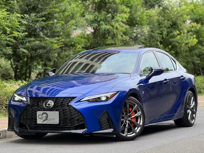 2022 Lexus IS — фото 1