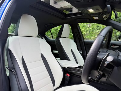 2022 Lexus IS — миниатюра 23