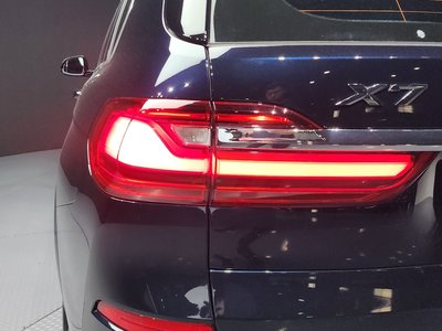 BMW X7 - 10