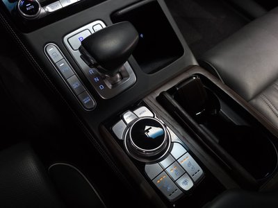 2020 Genesis G90 — фото 9