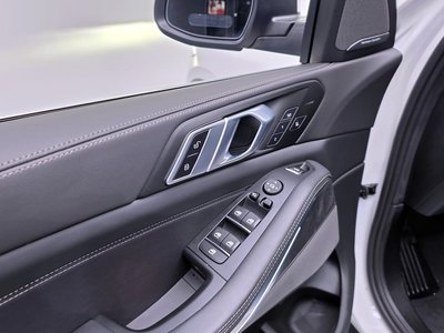 صورة مصغرة 34 لـ 2025 BMW X5