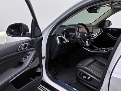 صورة مصغرة 13 لـ 2025 BMW X5