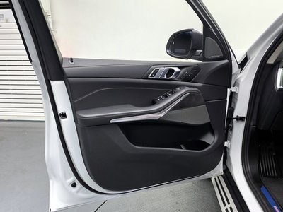 صورة مصغرة 14 لـ 2025 BMW X5