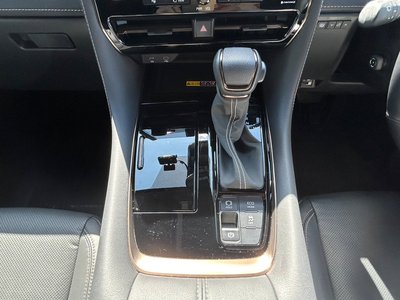 2024 Toyota ALPHARD — миниатюра 13