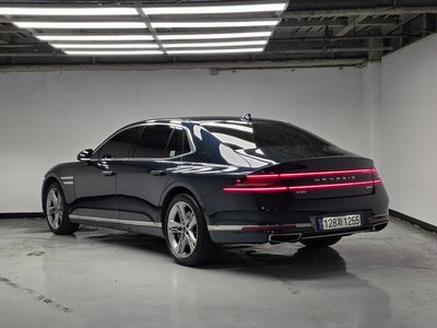 صورة 5 لـ 2022 Genesis G90 (RS4)