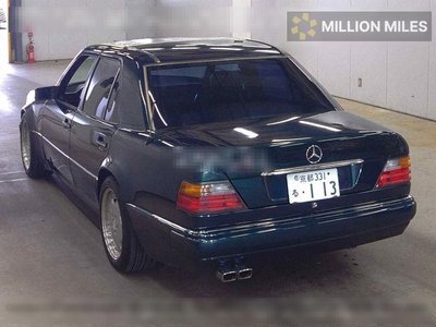 MERCEDES-BENZ E-CLASS - 2