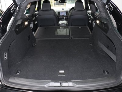 صورة مصغرة 49 لـ 2022 Maserati LEVANTE