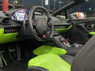 LAMBORGHINI HURACAN SPYDER - 8