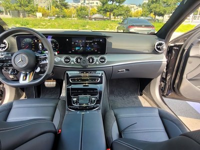 2022 Mercedes-BENZ E-CLASS — фото 9