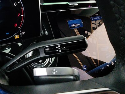 MERCEDES-BENZ E-CLASS - 9