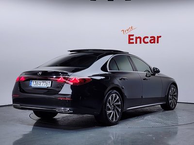 MERCEDES-BENZ E-CLASS - 4