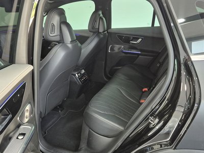 MERCEDES-BENZ EQE - 10