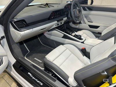 PORSCHE 911 TARGA - 7